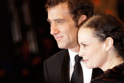 Clive_Owen_BAFTA_RedCarpet.jpg 