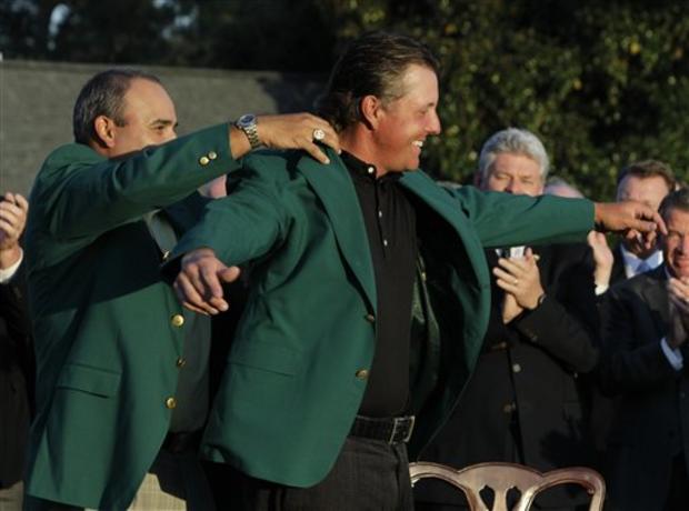 Phil Mickelson put on his Masters jacket 