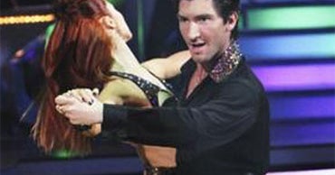 Lysacek Wins First Perfect Score on "DWTS" CBS News