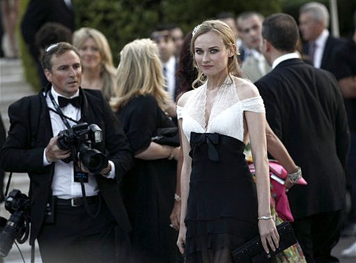 06-amfar-kruger-cameras.jpg 