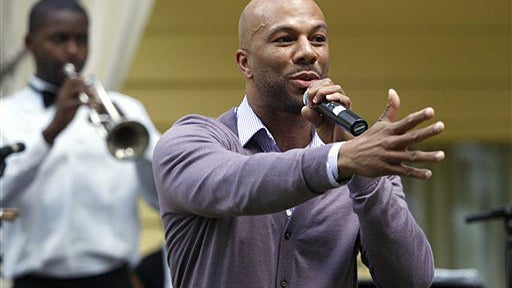 Jesse James (L) and his wife actress Sandra Bullock 