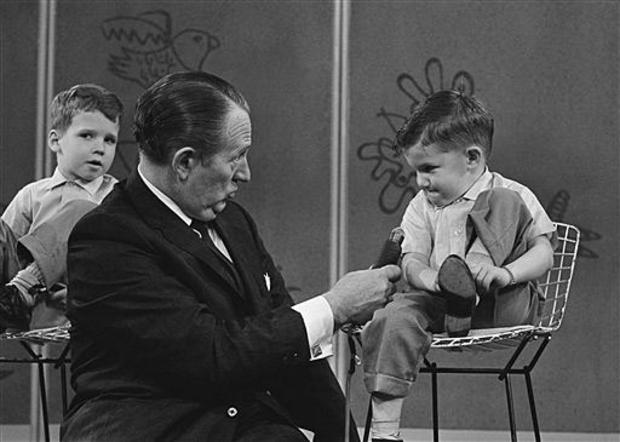 05-1962-with-kids.jpg 