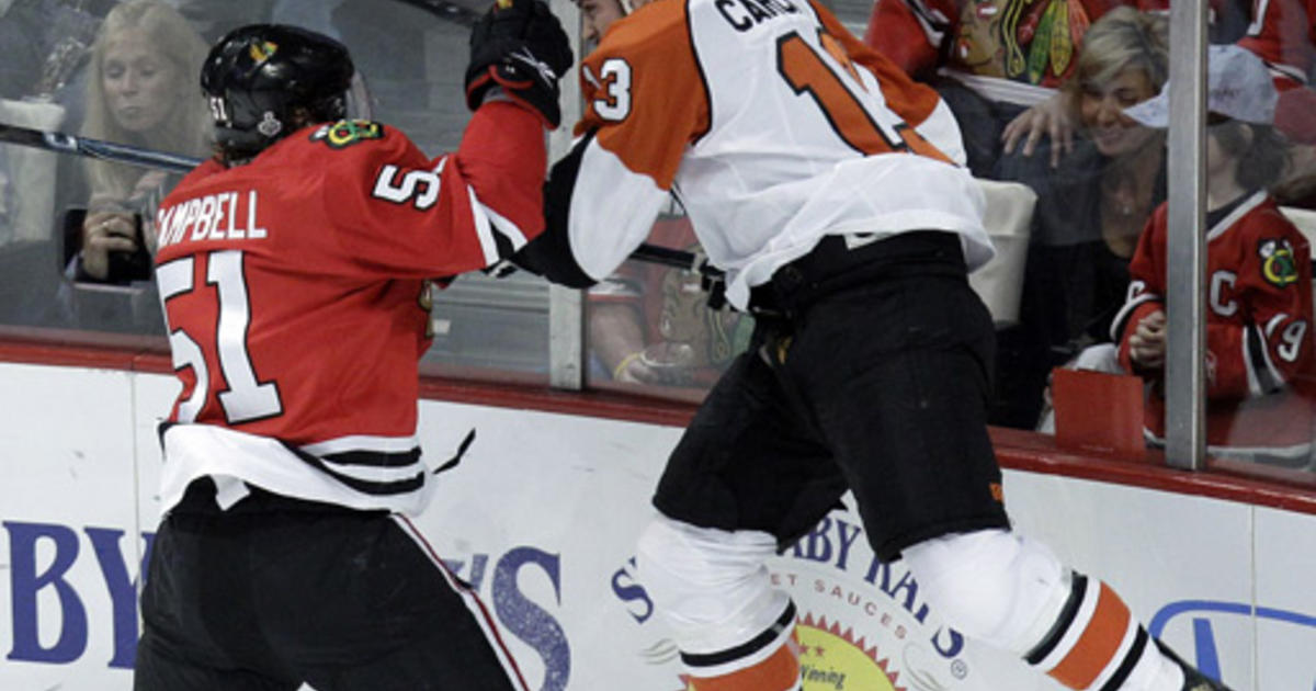 Niemi, Blackhawks beat Flyers to take lead in Stanley Cup finals