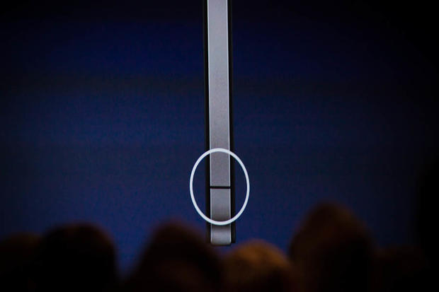 iPhone 4 antenna system 