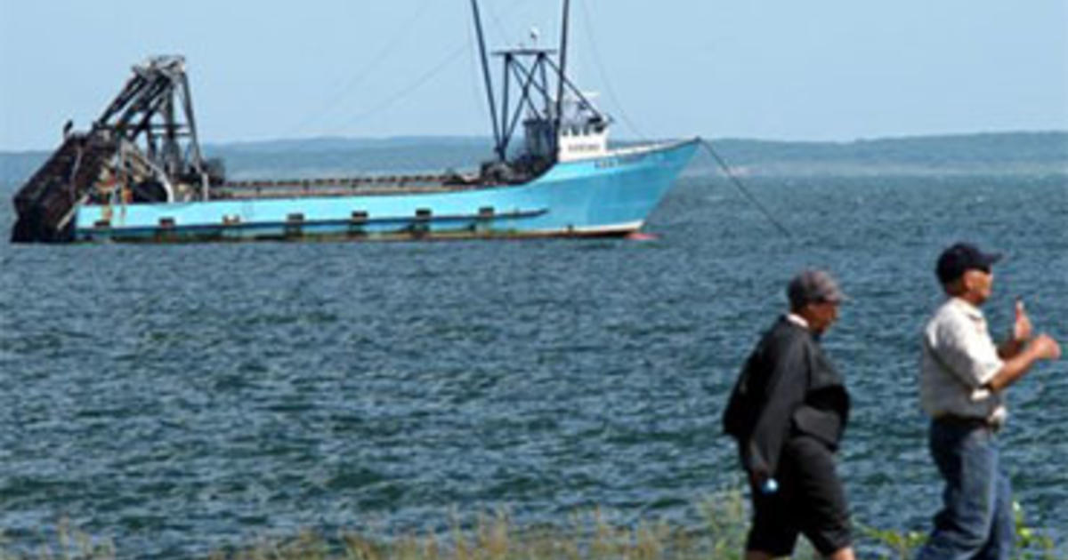 Clam Boat Pulls Up Canisters Off NY, Crew Sick - CBS News