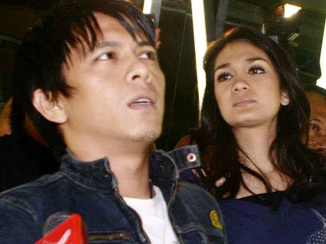 Xxxvidio Luna Maya Aril - Nazril Irham Sex Tape? Indonesian Celebrities Could Face 10 Years in Prison  - CBS News