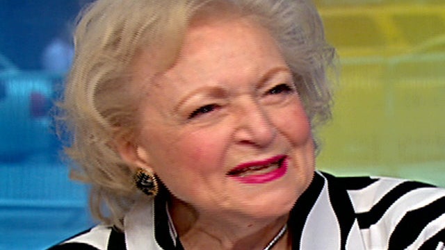 es_0615_BETTY.jpg 