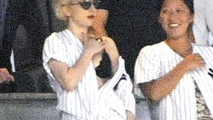 lady_gaga_yankee_424.jpg 