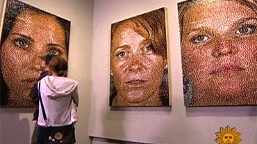 Using just five colors of push pins &#8211; red, yellow, blue, white and black &#8211; Eric Daigh creates portraits that create the illusion of skin tone and hair. 