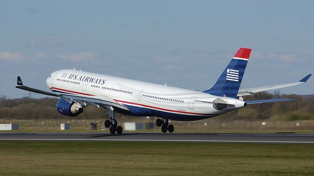 800px-Us_airways_a330-300_n278ay_takeoff_manchester_arp.jpg 