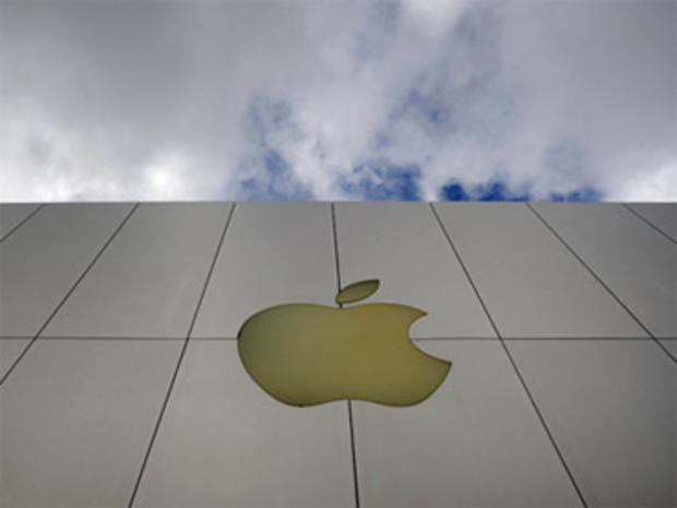 Apple Manager Arrested for Alleged iPhone Suppliers Kickback Scheme 