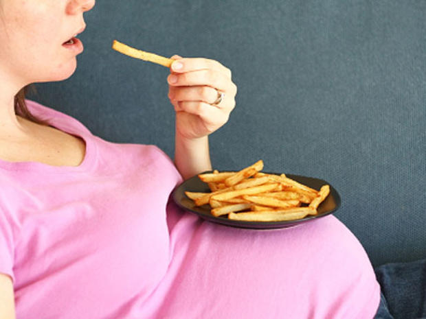 pregnant, french fries, fat, obese, mom, generic, stock, eat, eating 