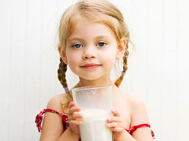 child_and_milk.jpg 