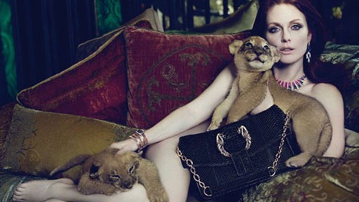 Julianne-Moore-Bulgari.jpg 