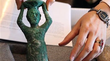 A Babylonian clay foundation cone, ca. 2100 BC, is displayed at the Iraqi Ministry of foreign Affairs in Baghdad, Iraq, Tuesday, Sept. 7, 2010. (AP) 