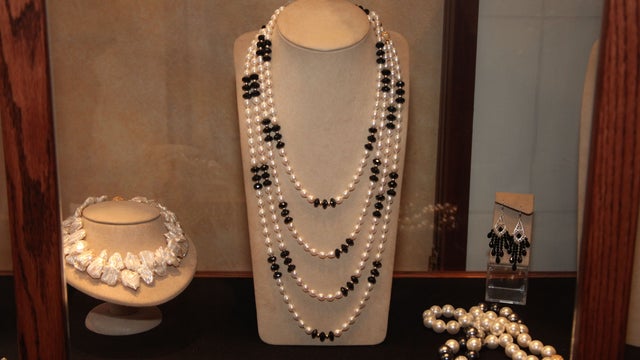 pearls.JPG 