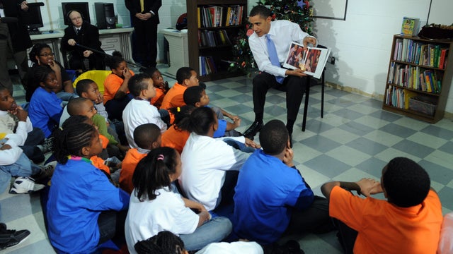 obama_book.jpg 