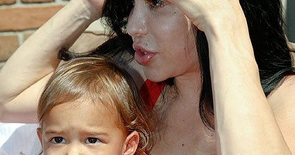 Octomom Has Yard Sale for Mortgage Money; Considering Welfare - CBS News