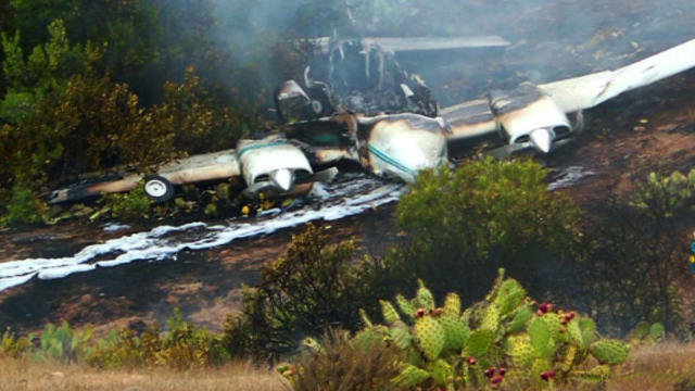 catalina-island-plane-crash-10032010.jpg 