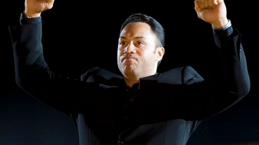 Roberto Alomar Hit with Lawsuit Saying He Has HIV 