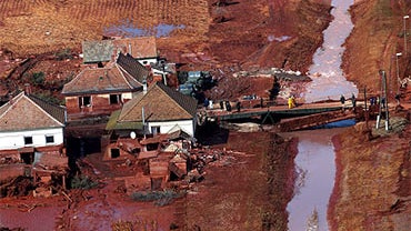 Hungary_Red_Sludge 