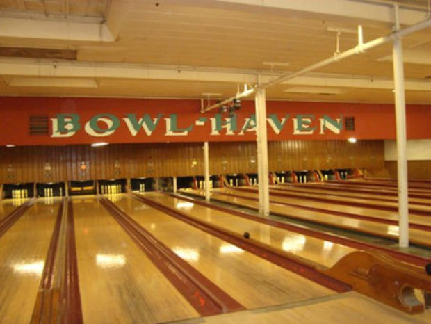 Sacco's Bowl Haven 
