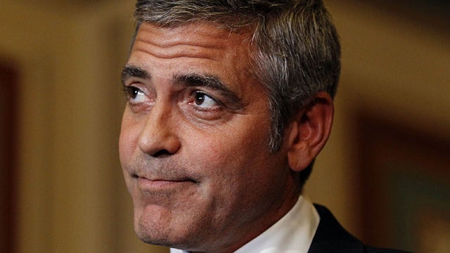 001-clooney-talk.jpg 