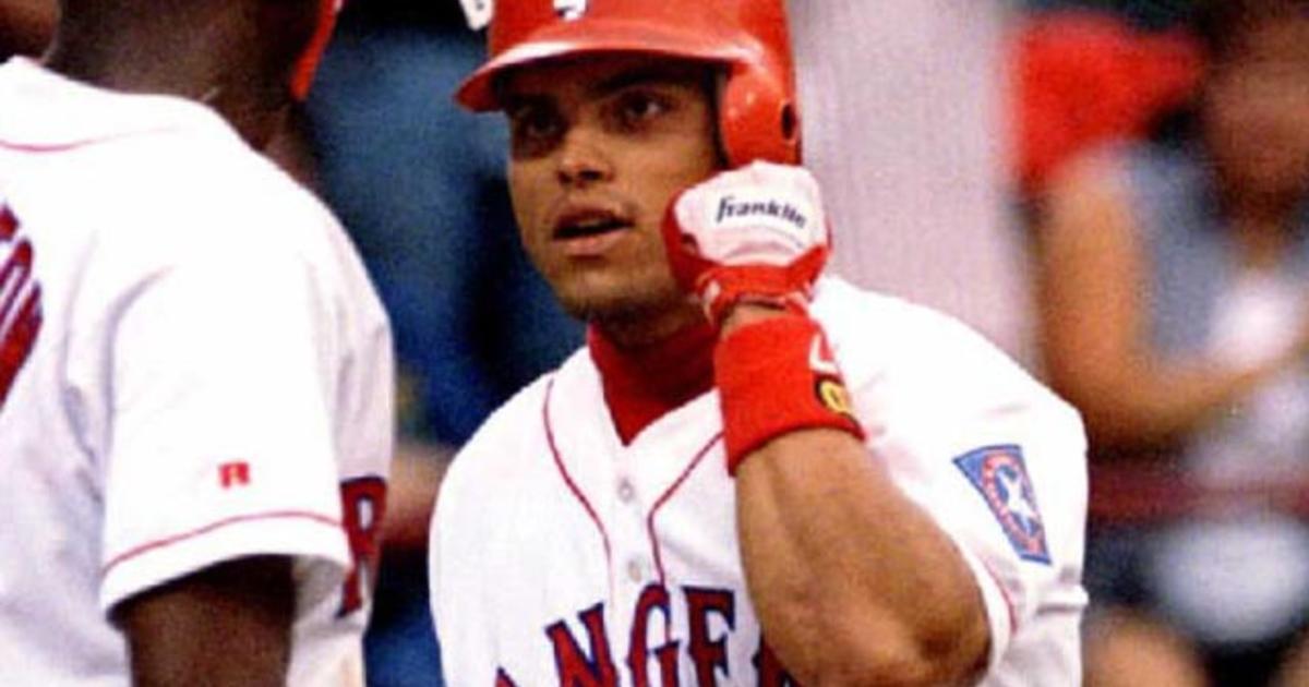 10 things to know about Ivan 'Pudge' Rodriguez, from his golden