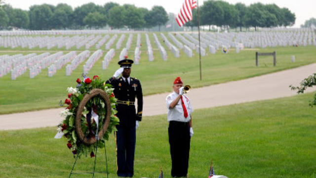 abraham-lincoln-national-cemetery-military-funeral.jpg 