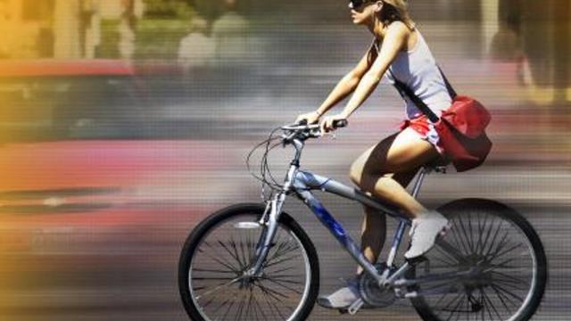 bike-woman.jpg 