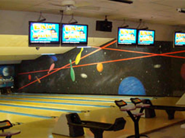 Country Club Lanes 