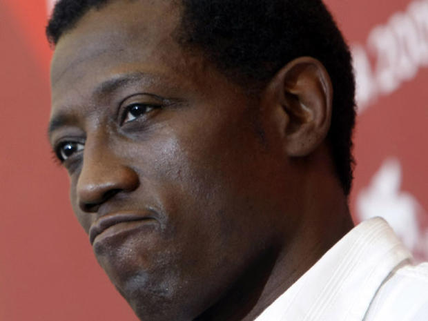Actor Wesley Snipes Reports to Prison 