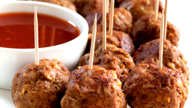 swedish_meatballs_000011832340XSmall.jpg 