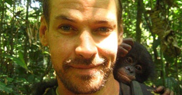 Famed Outdoorsman Hendrik Coetzee in Croc Attack CBS News