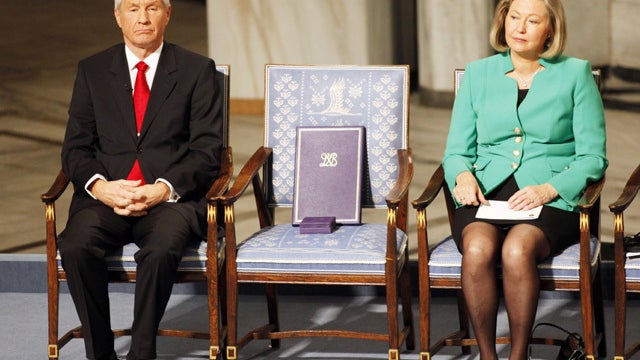 nobel_chair.jpg 