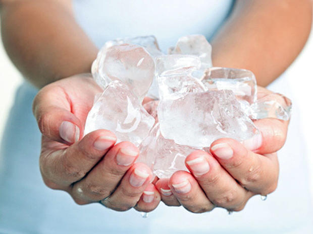 hands, ice, ice cubes, cold, freezing, generic, 4x3 
