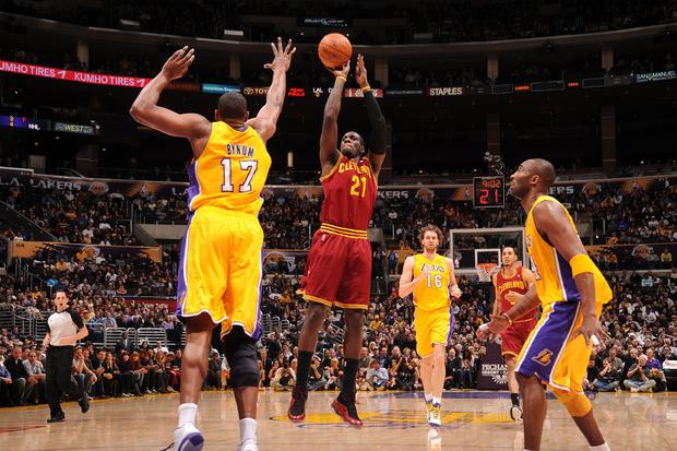 Cleveland Cavaliers v Los Angeles Lakers 