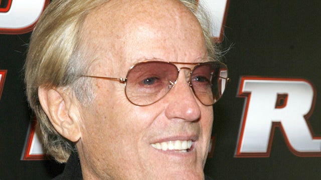 Peter Fonda Finds Dead Body in Car, Police Say 