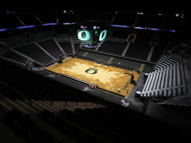 Oregon Basketball Court Under Much Scrutiny, Mixed Reactions on Fir Design 