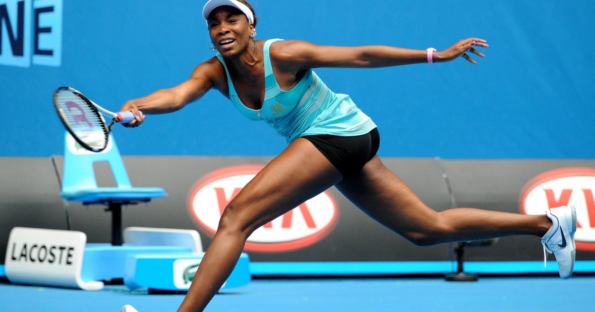 Venus Williams Turns Heads On The Court Again CBS News