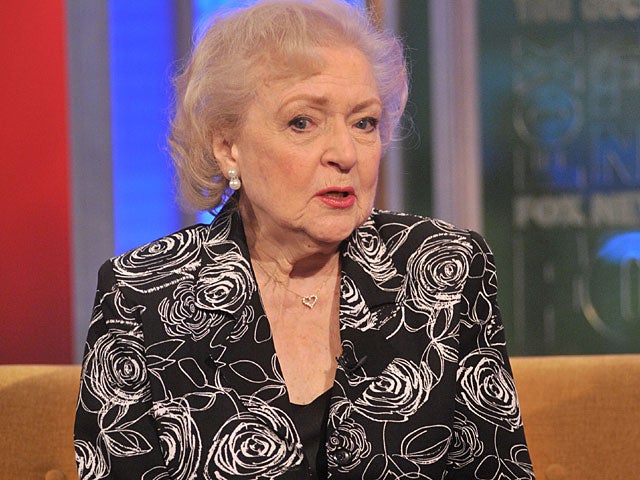 007-betty-white.jpg 