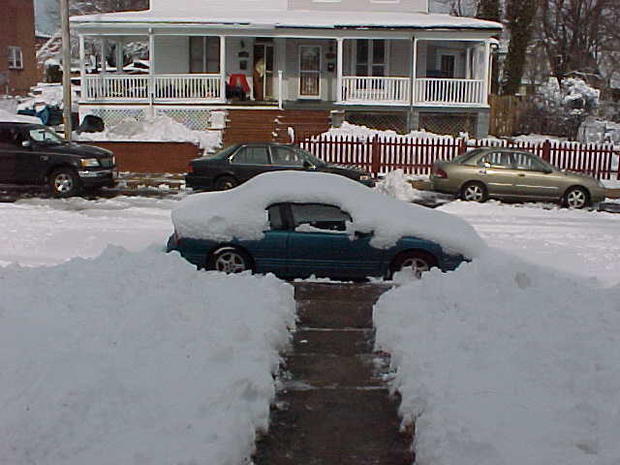 snow-car.jpg 