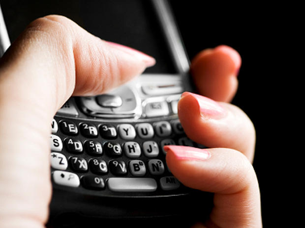 texting, blackberry, stock, 4x3 