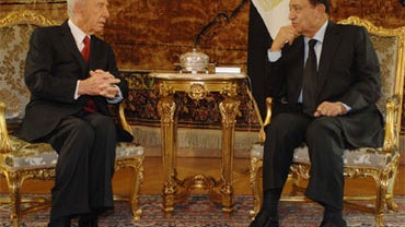 Shimon Peres and Hosni Mubarak 