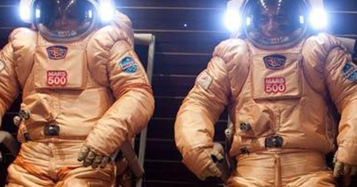 Astronauts Reach Mars - Virtually - CBS News