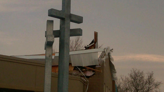 church-roof-collapse-5.jpg 