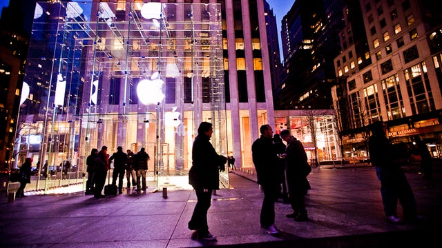 Verizon iPhone arrives in Manhattan 