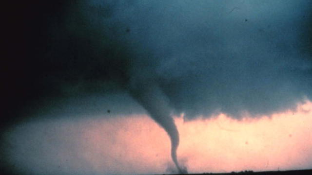 weather_tornado.jpg 