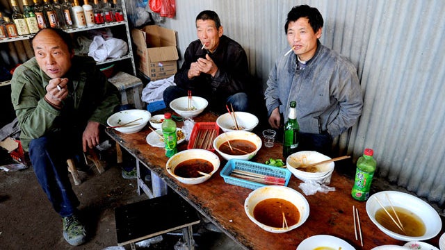 China Limits Smoking 