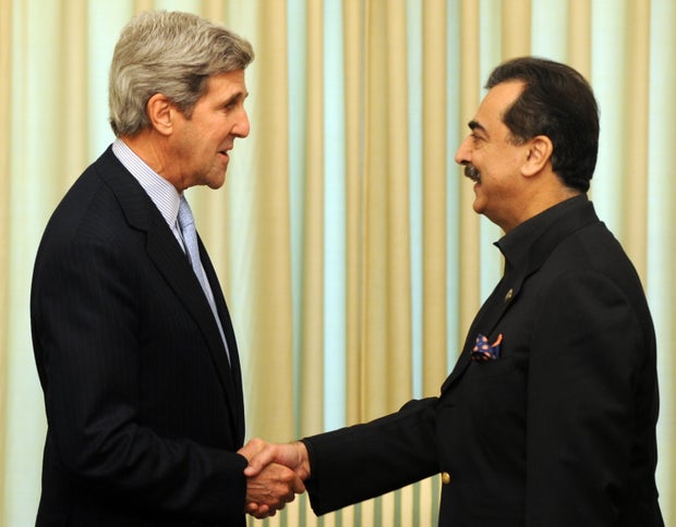 John Kerry meets Pakistani Prime Minister Yousuf Raza Gilani 
